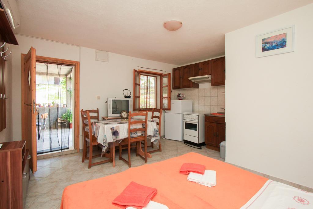 Robinson Braco Appartement Bogomolje Buitenkant foto