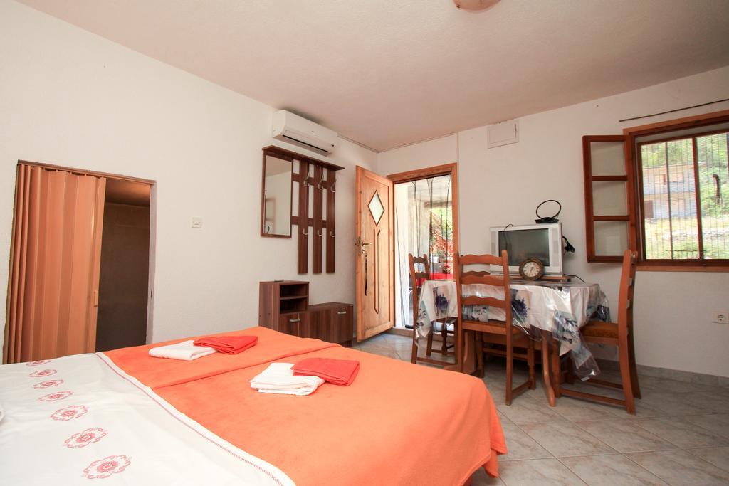 Robinson Braco Appartement Bogomolje Buitenkant foto
